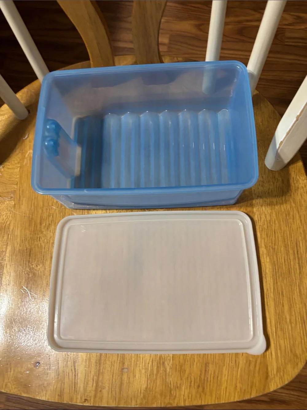 Rubbermaid Storage Box with Lid - Light Blue for Fridge